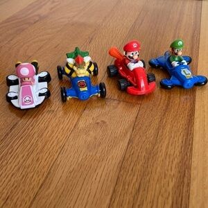 Super Mario Cart 2022 McDonald’s Happy Meal Toys